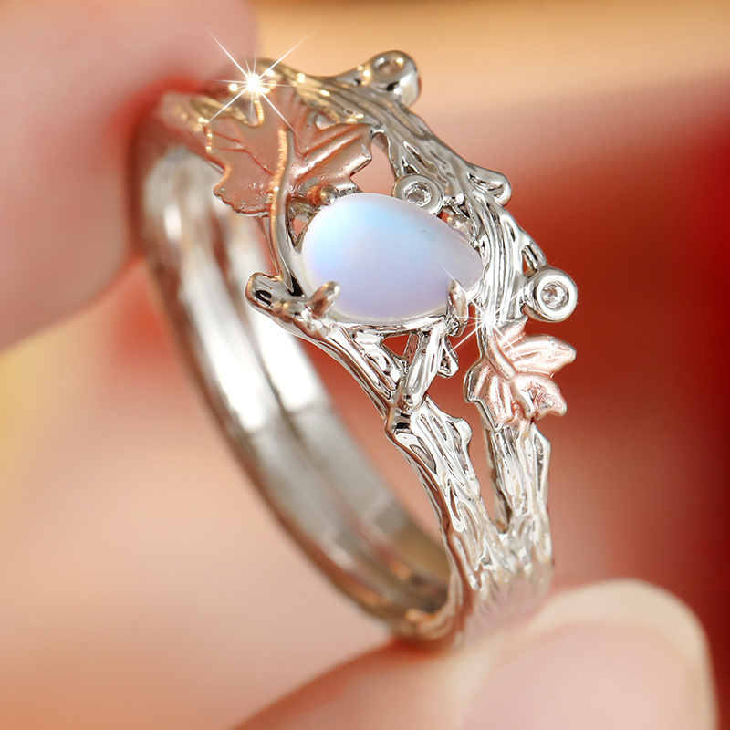 Women's Vintage Leaf Ring with Dead Tree Bark Texture